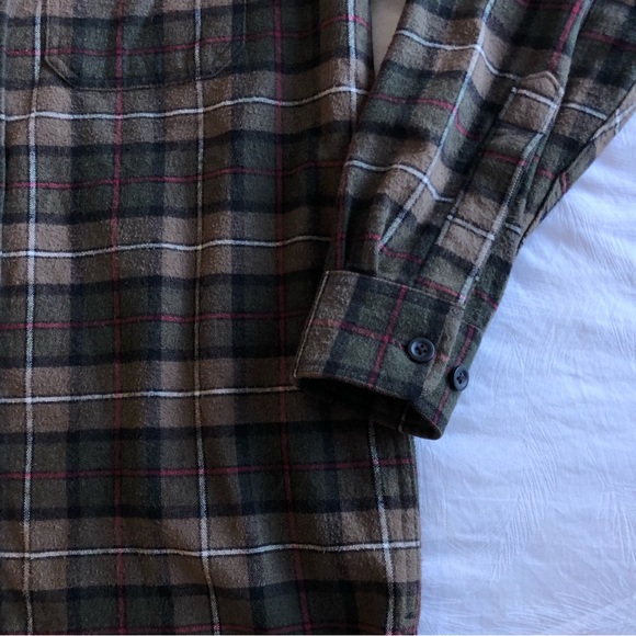 L.L. Bean Plaid Button Down Shirt - Picture 4 of 8